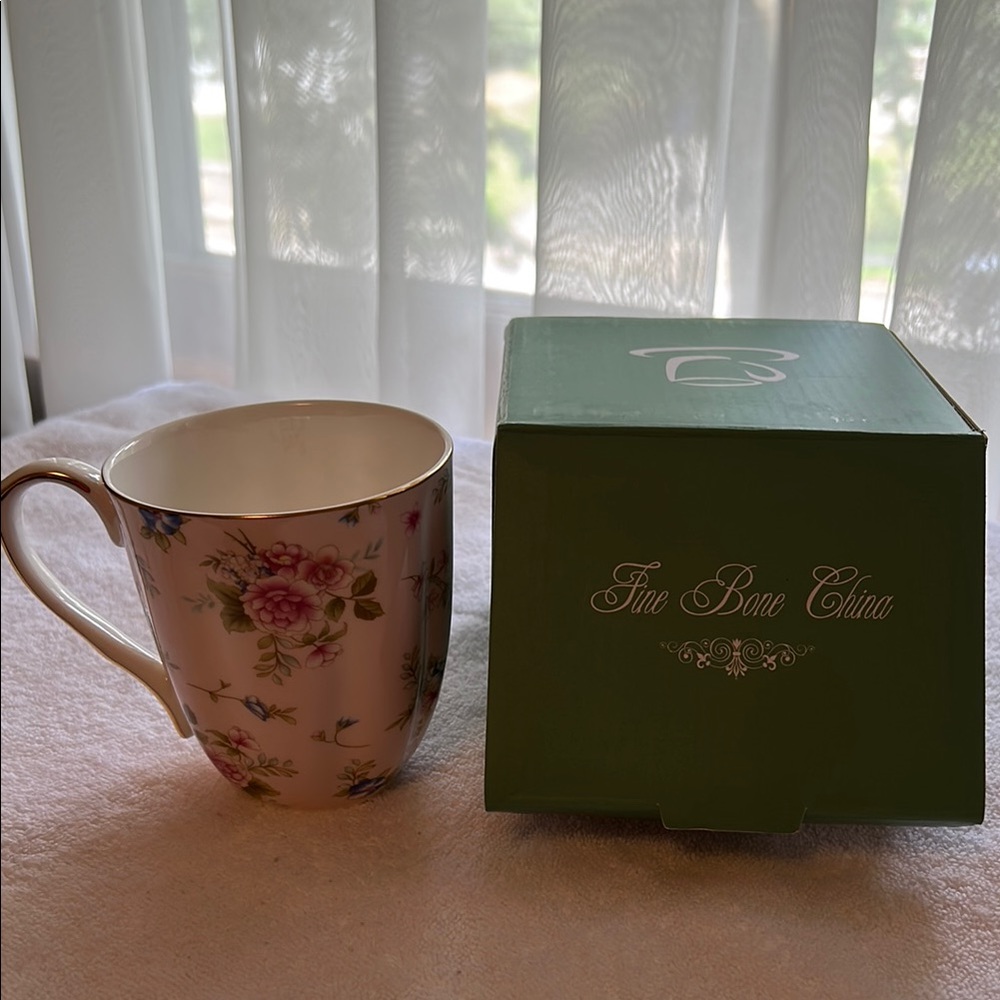 Floral Fine Bone China Mug